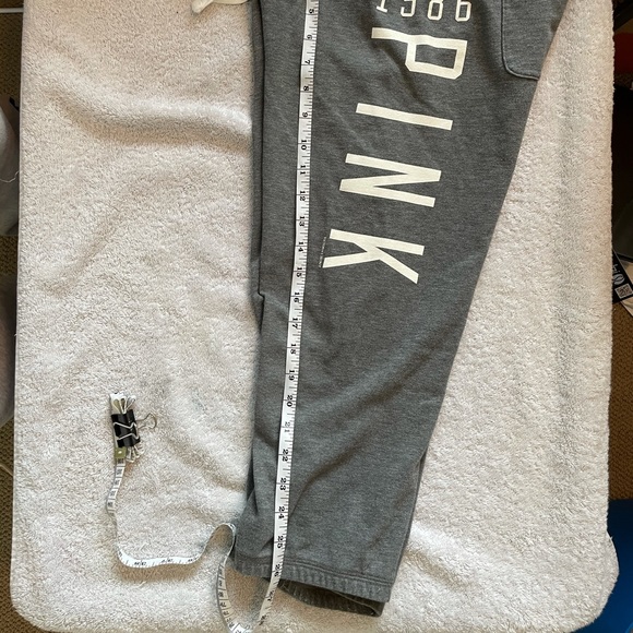 Super Cute PINK Capris sweats! - Picture 7 of 7